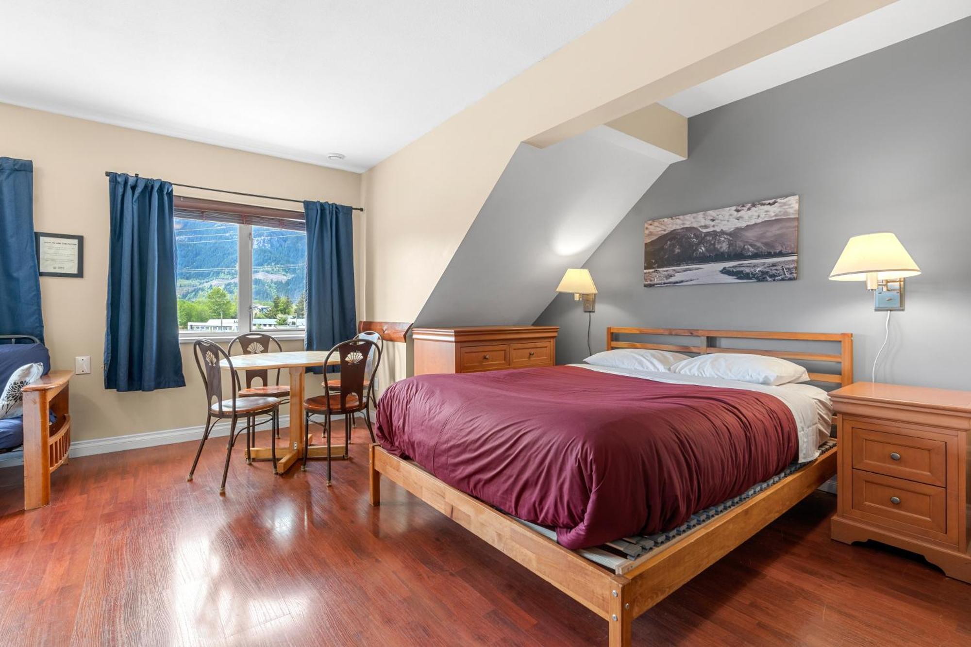 Adventure Hostel Squamish