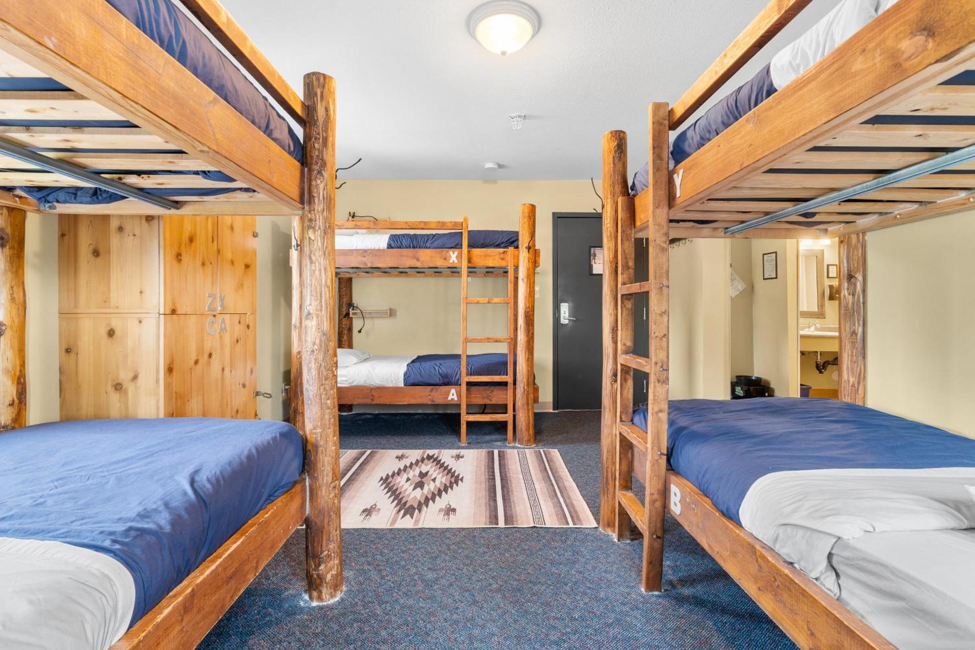 Adventure Hostel Squamish