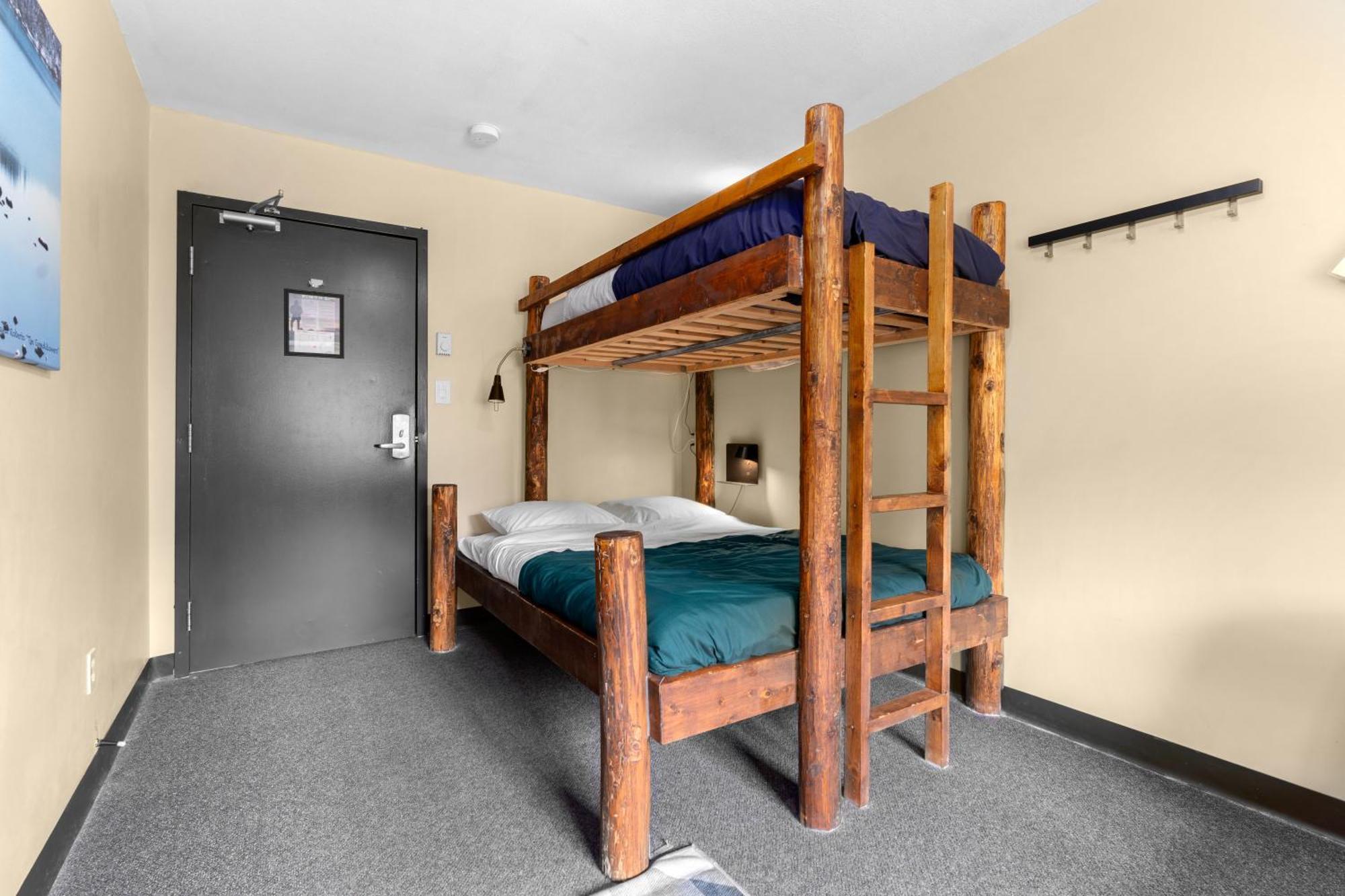 Adventure Hostel *