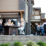 Executive Suites Hotel And Resort, Squamish