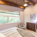 Large Modern Home In Squamish