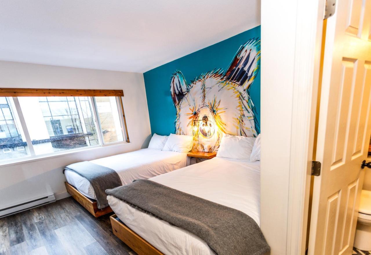 Crash Hotel 3*