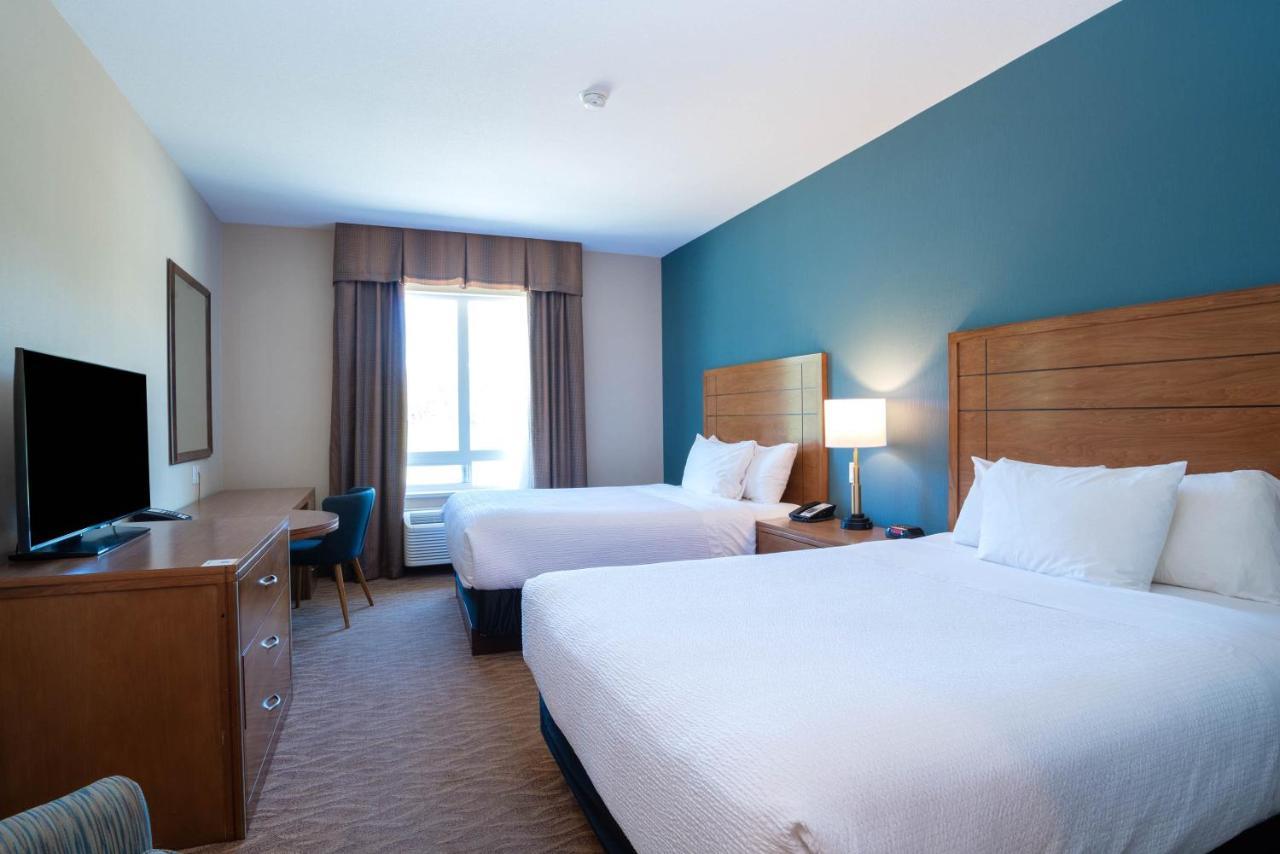 Hotel Sandman And 3*