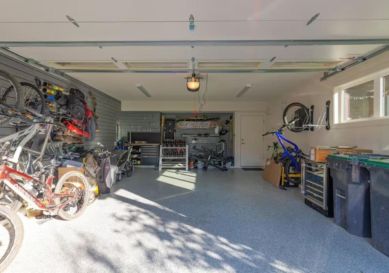 Large Modern In
