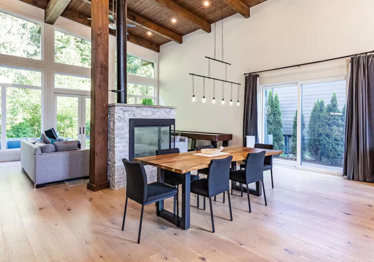 Large Modern In Holiday home