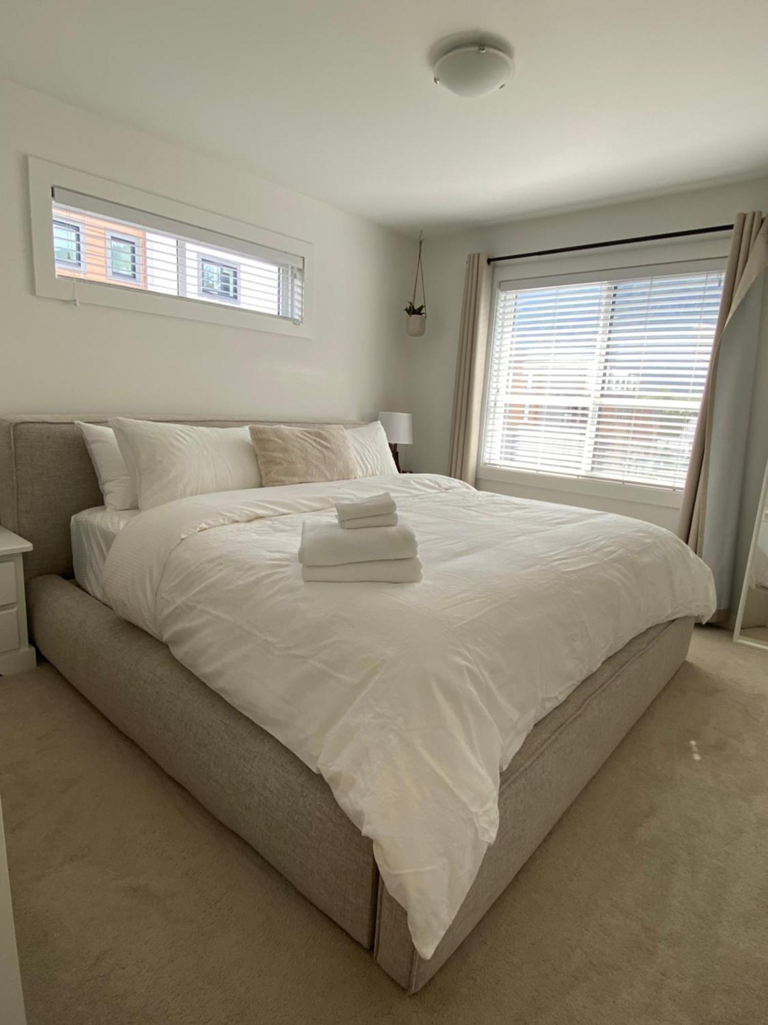 Stylish Three Bedroom Townhome Holiday home Squamish