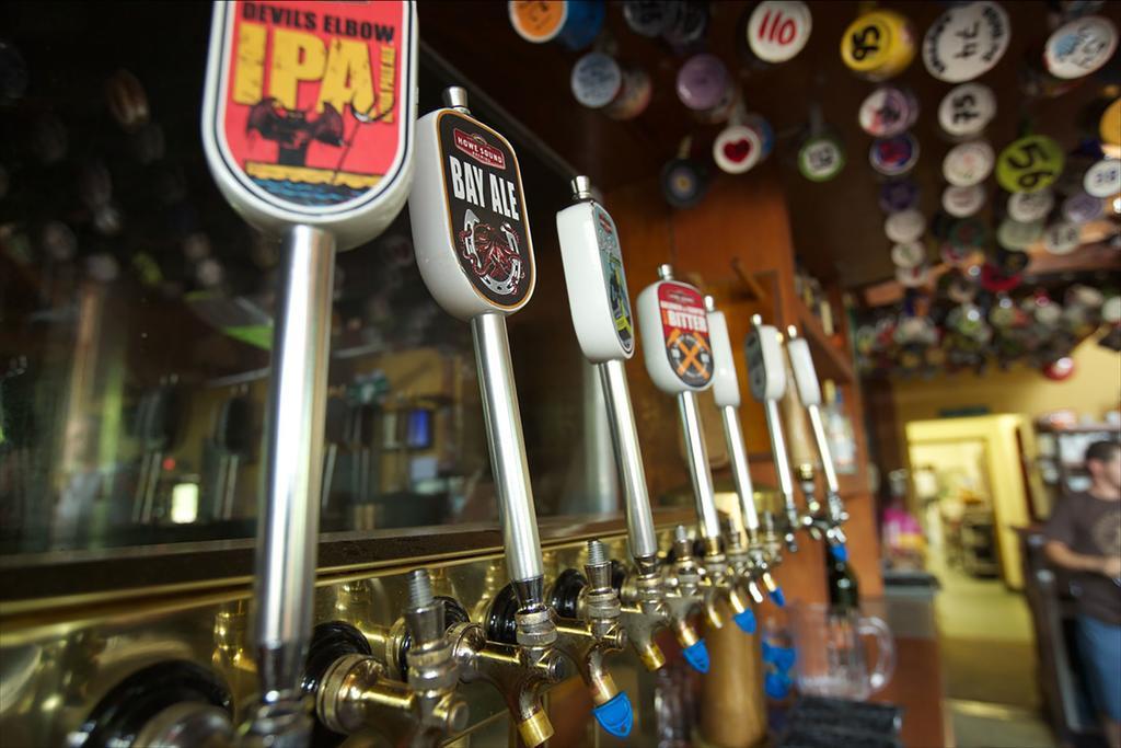 Inn Howe Sound & Brewing Company