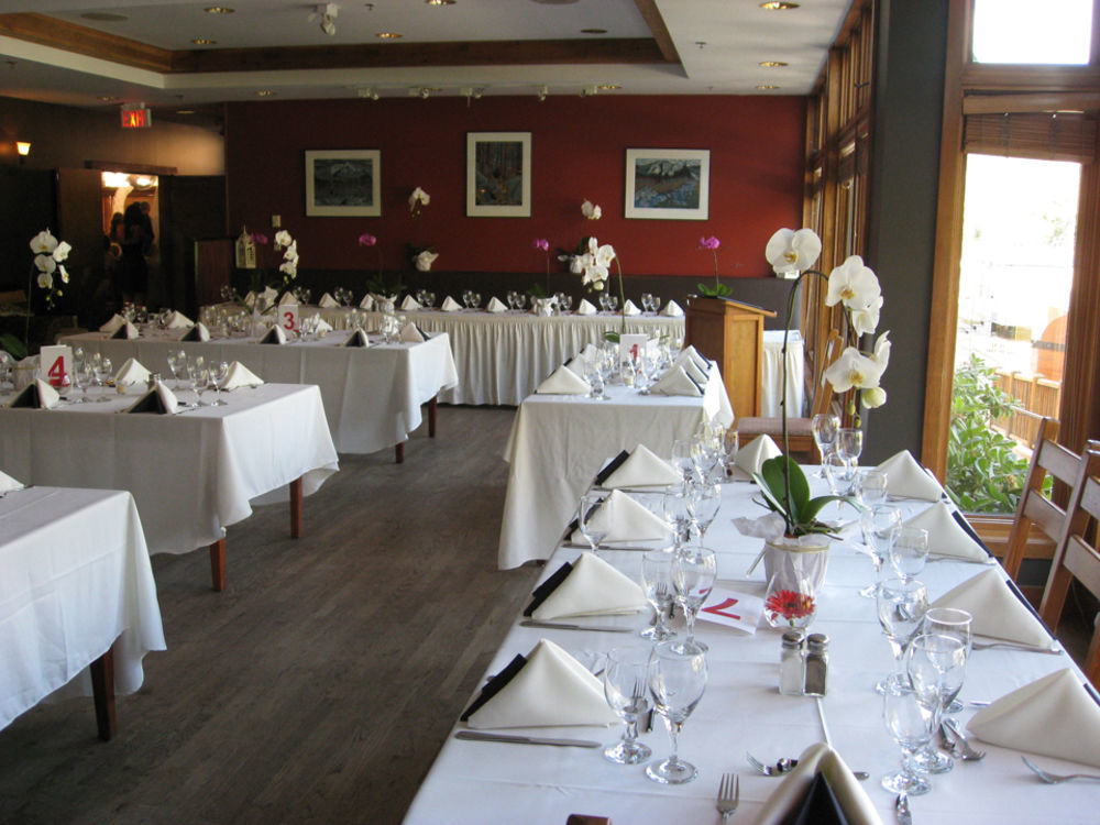Howe Sound & Brewing Company Inn 3*
