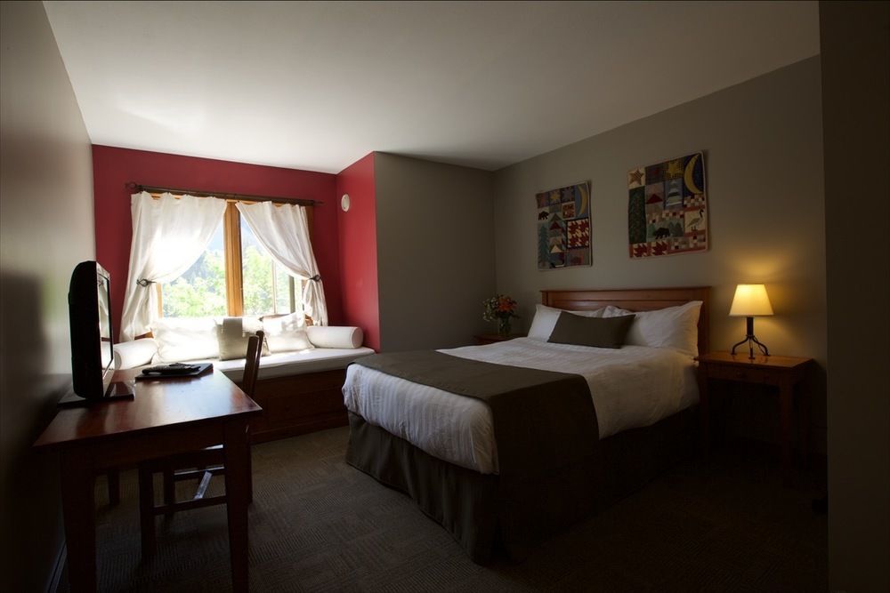Howe Sound & Brewing Company Inn Squamish