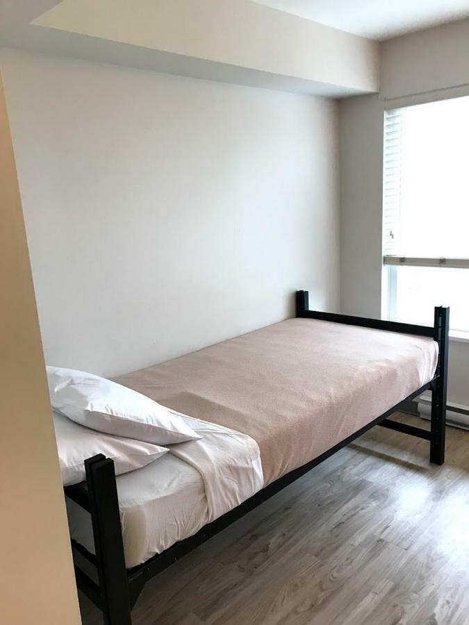 Hostel Residences At Quest University