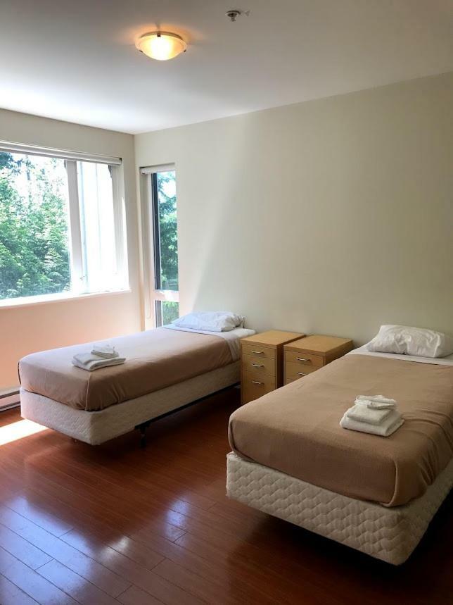 Hostel Residences At Quest University