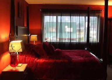 Crash Hotel Squamish