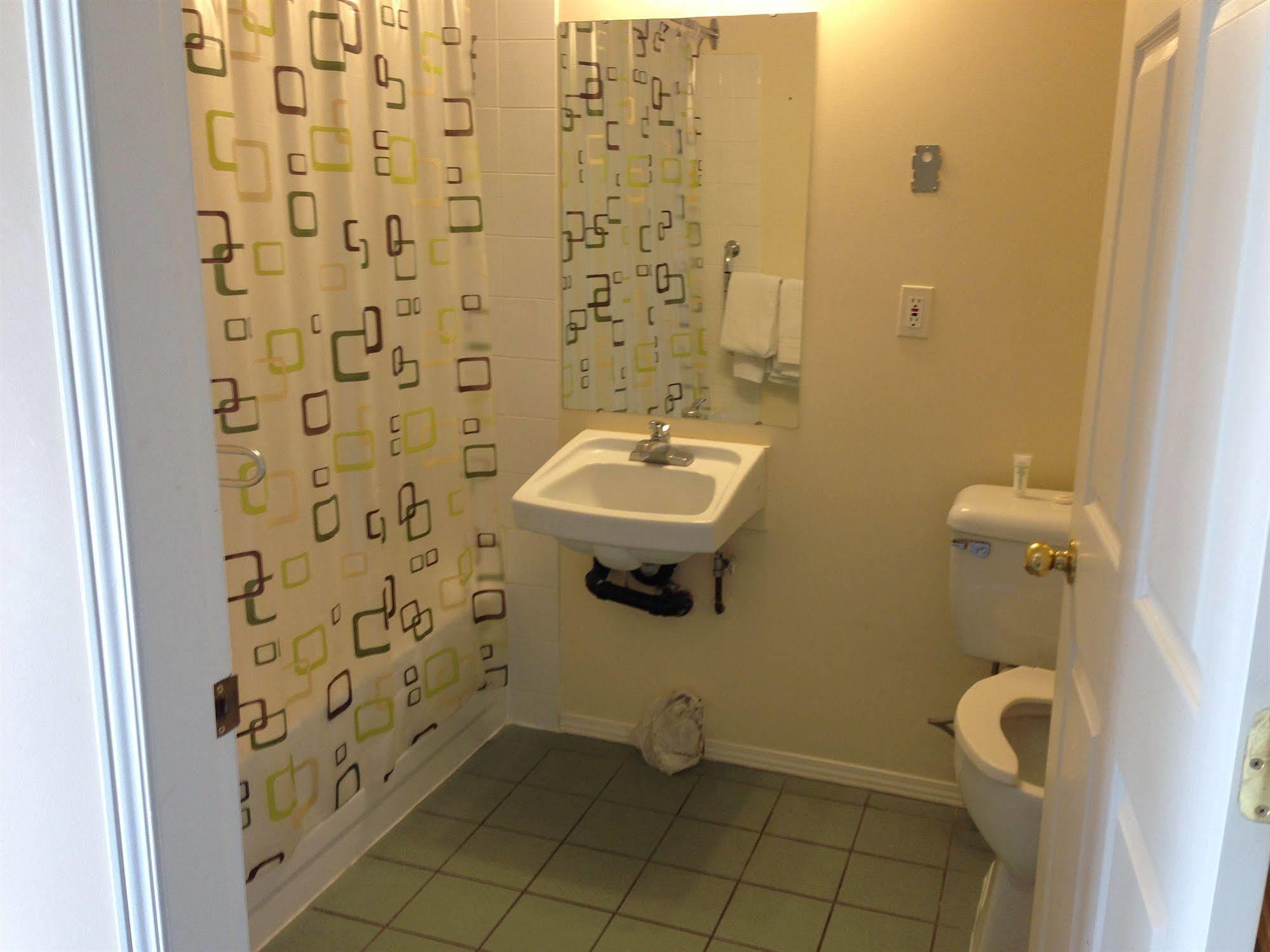 Budget Motel 3*